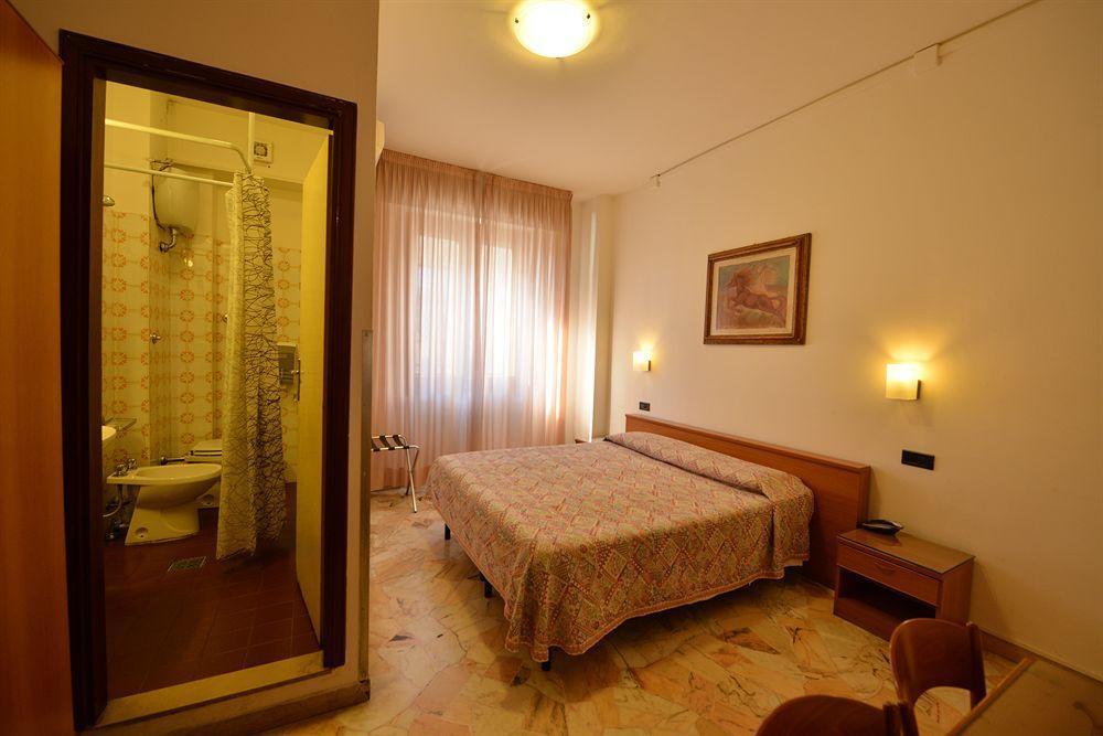 Hotel Careggi Флоренція Екстер'єр фото