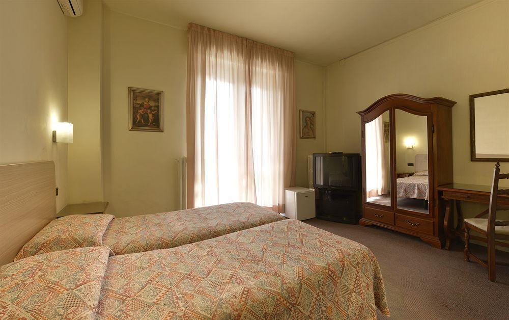Hotel Careggi Флоренція Екстер'єр фото